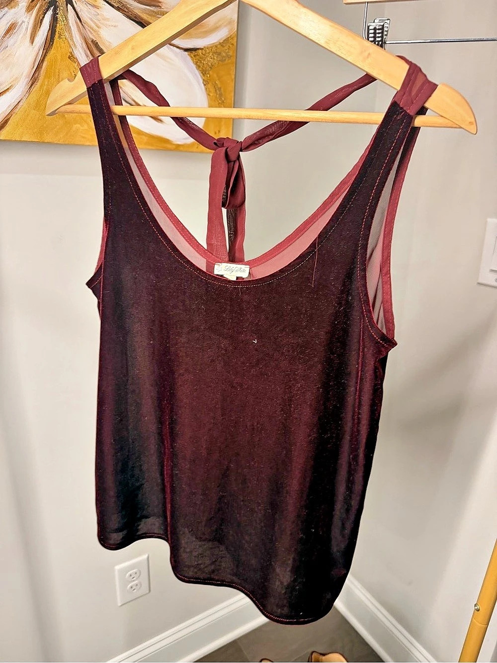 Lily White Sheer Strap Tank Top in Purple Size Small good